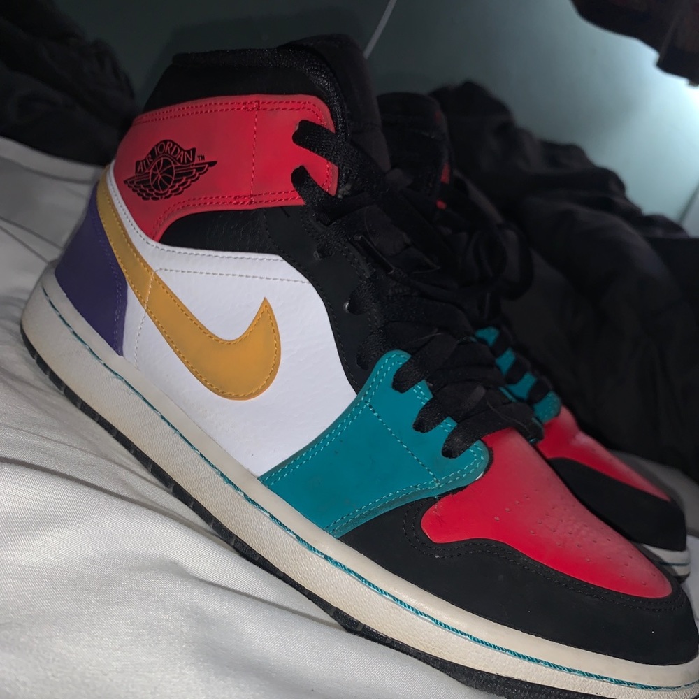 Jordan 1 multi color mid 2019